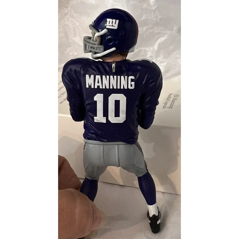 HALLMARK Keepsake NEW 2010 FOOTBALL LEGENDS ELI MANNING NFL  Christmas ORNAMENT